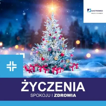 Życzenia Świąteczne, Gastromed, choinka na tle lasu i nieba w nocy